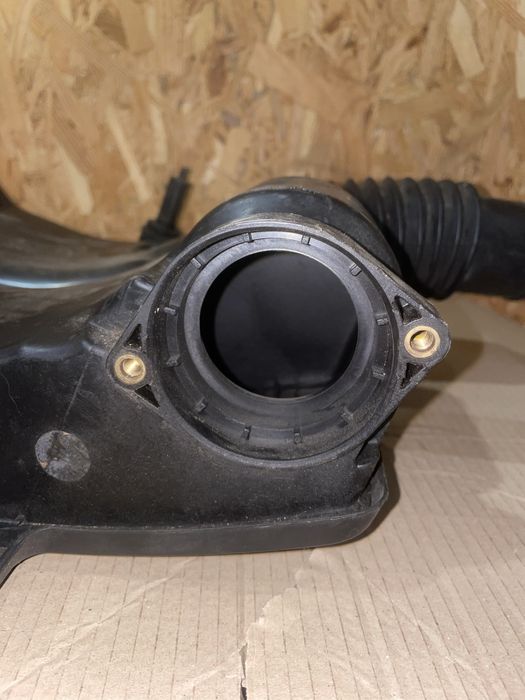 СРОЧНО!!!Корпус повітряного фільтра для двигуна Fiat