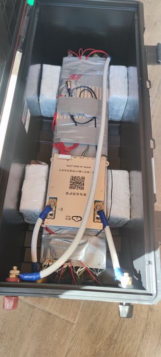 Инвертор гибридный POWM POW-HVM3.2H-24V-N 24B 3000 Вт  с аккумулятором