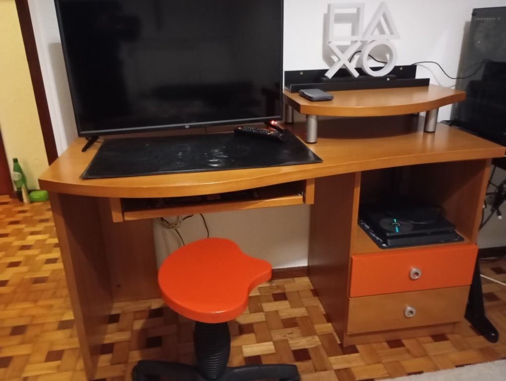 Secretaria em cerejeira.