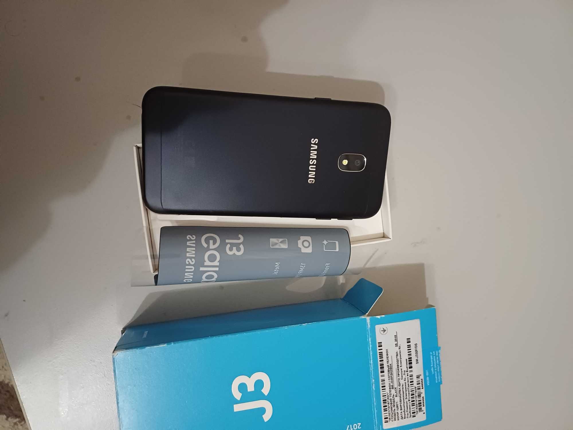 продам мобильный телефон Samsung Galaxy J3 16Gb