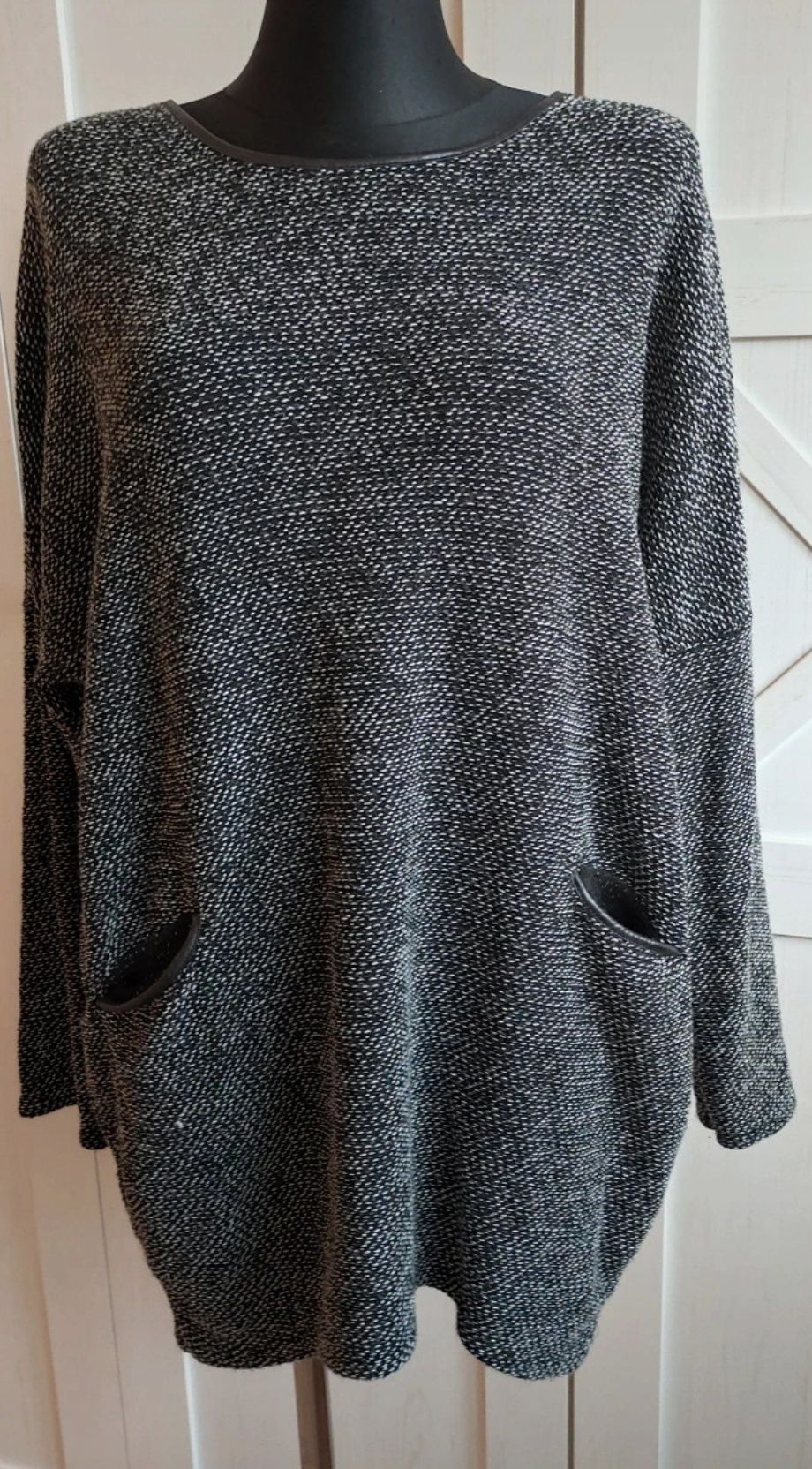 Włoska tunika sweter oryginalny na zimę
