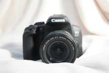 Aparat Fotograficzny Canon 850D