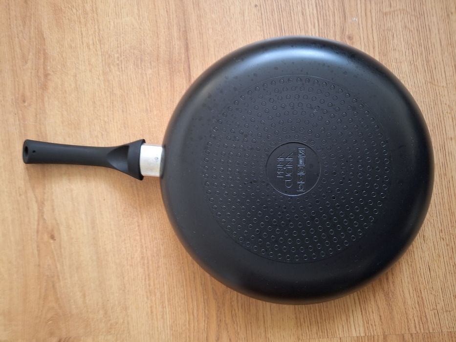 Patelnia primacucina  nowa nie używana