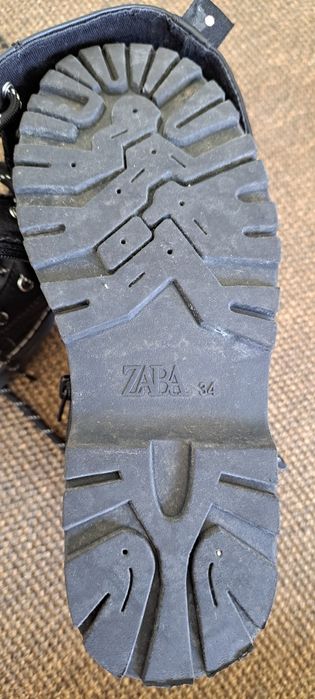 Botas zara tamanho 34