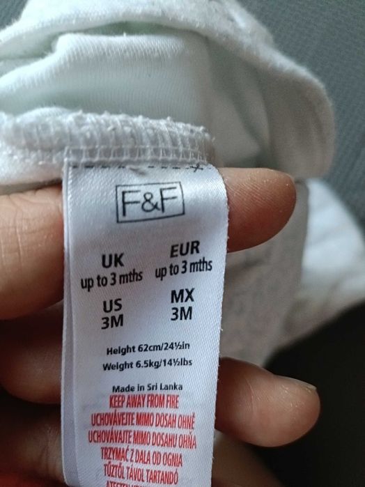Pajacyk rozmiar 62 F&F