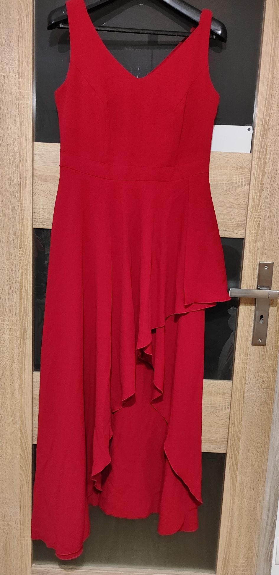 Sukienka czerwona długa roz 44 studniówka dół z koła