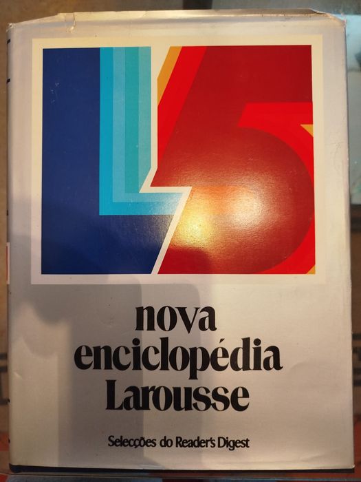 Enciclopédias 5 volumes
Volume 1-2-3-4-5 capa em papel, capa principal