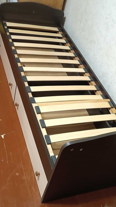 Продам Ліжко дитяче коричневе в ідеальному стані