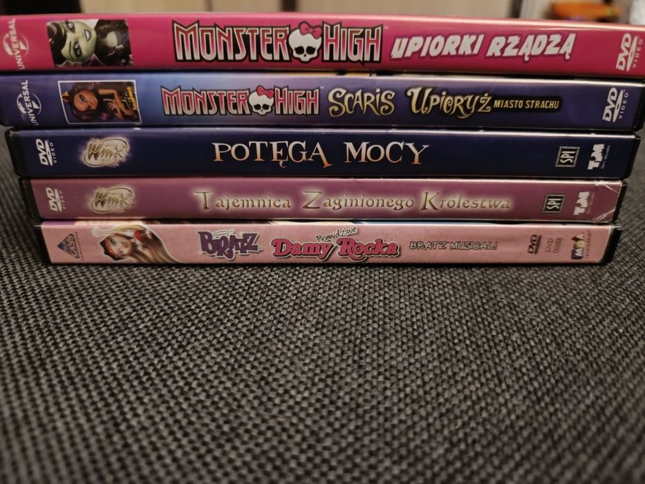 Zestaw filmów/bajek. 5 płyt DVD. Winx Club. Monster High.