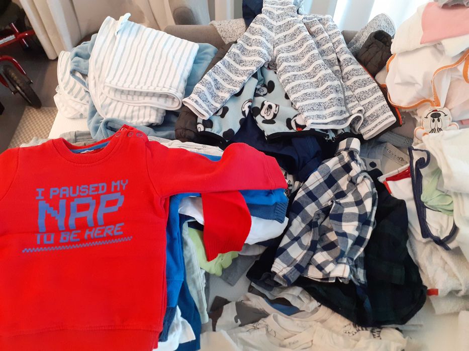 Muita roupa criança barata para desocupar (mais de 200 peças)