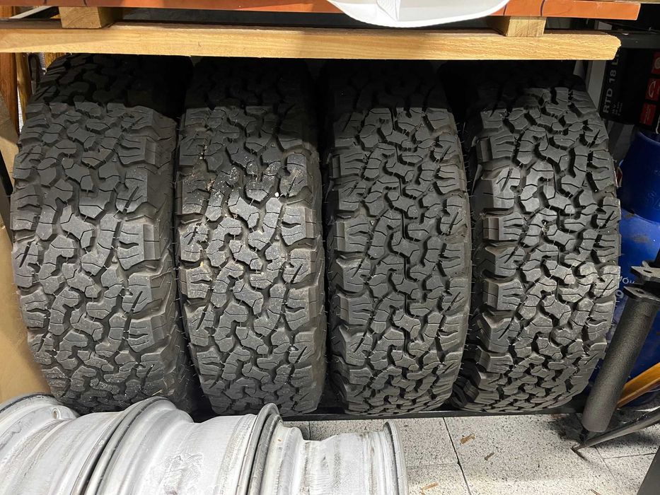Opony terenowe 4x4 całoroczne 215/70/16 BF Goodrich All-Terrain T/A