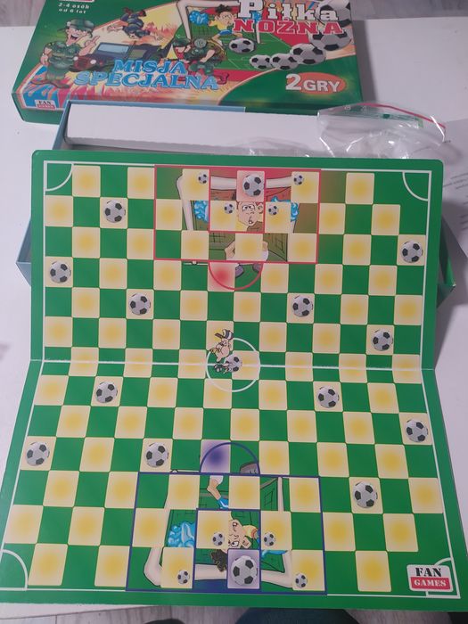 Misja specjalna i Piłka nożna gra