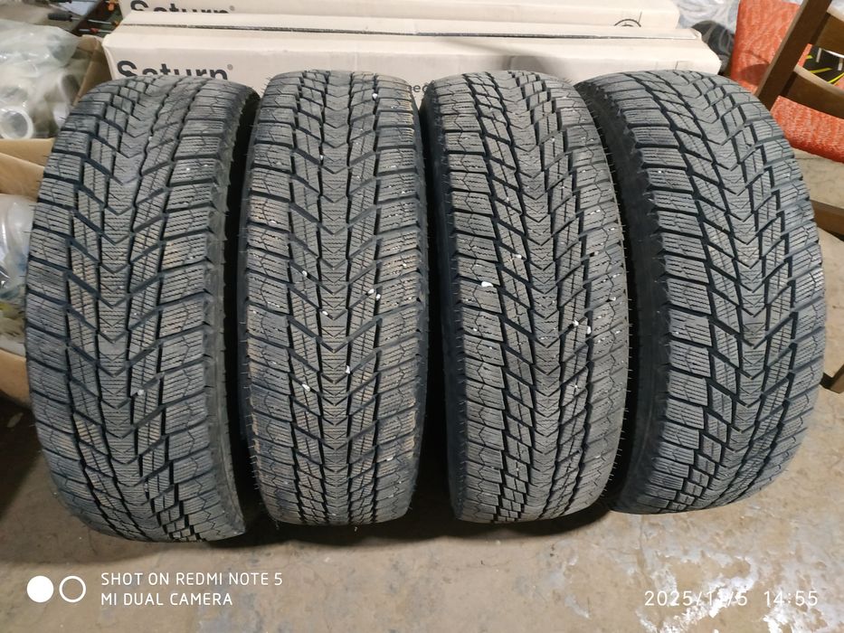 Продам комплект зимней резины  NEXEN