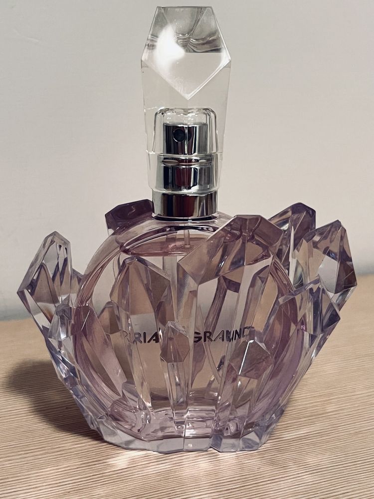 Perfum Ariana Grande Rem jak nowy