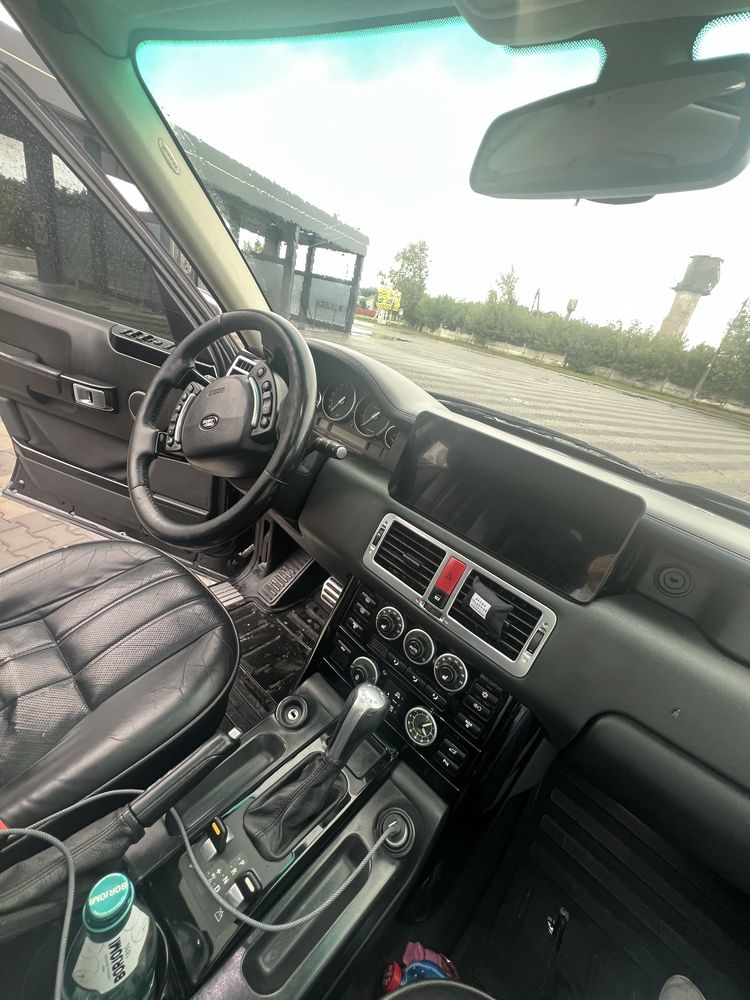Range Rover 2010 офіційна