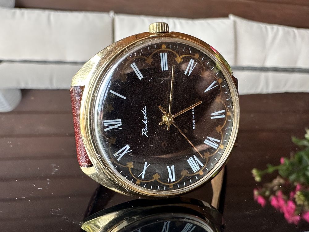 Pozłacany zegarek mechaniczny Rakieta made USSR ok 39 mm !! Zdobiony !