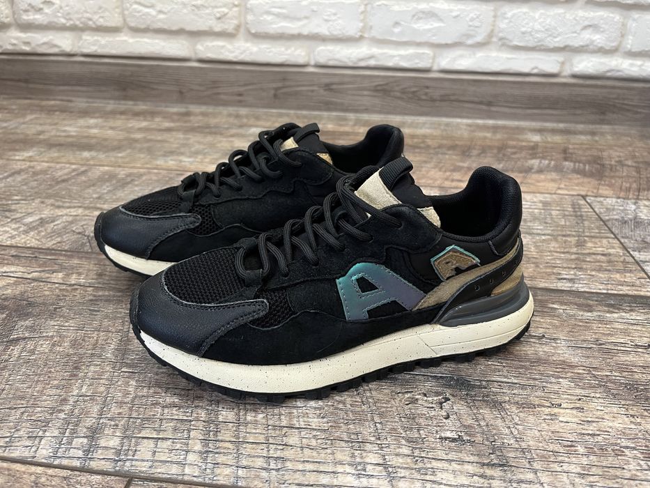 Женские кроссовки Lifexpert 37р 23см