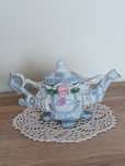 Czajniczek, dzbanuszek porcelanowy
