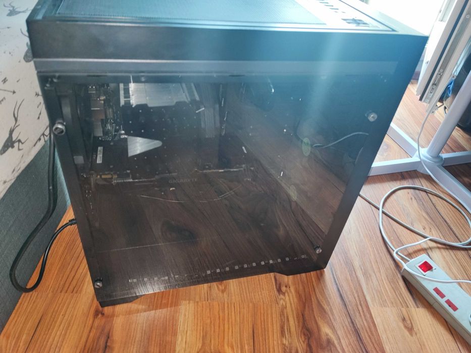 Komputer do gier / gamingowy