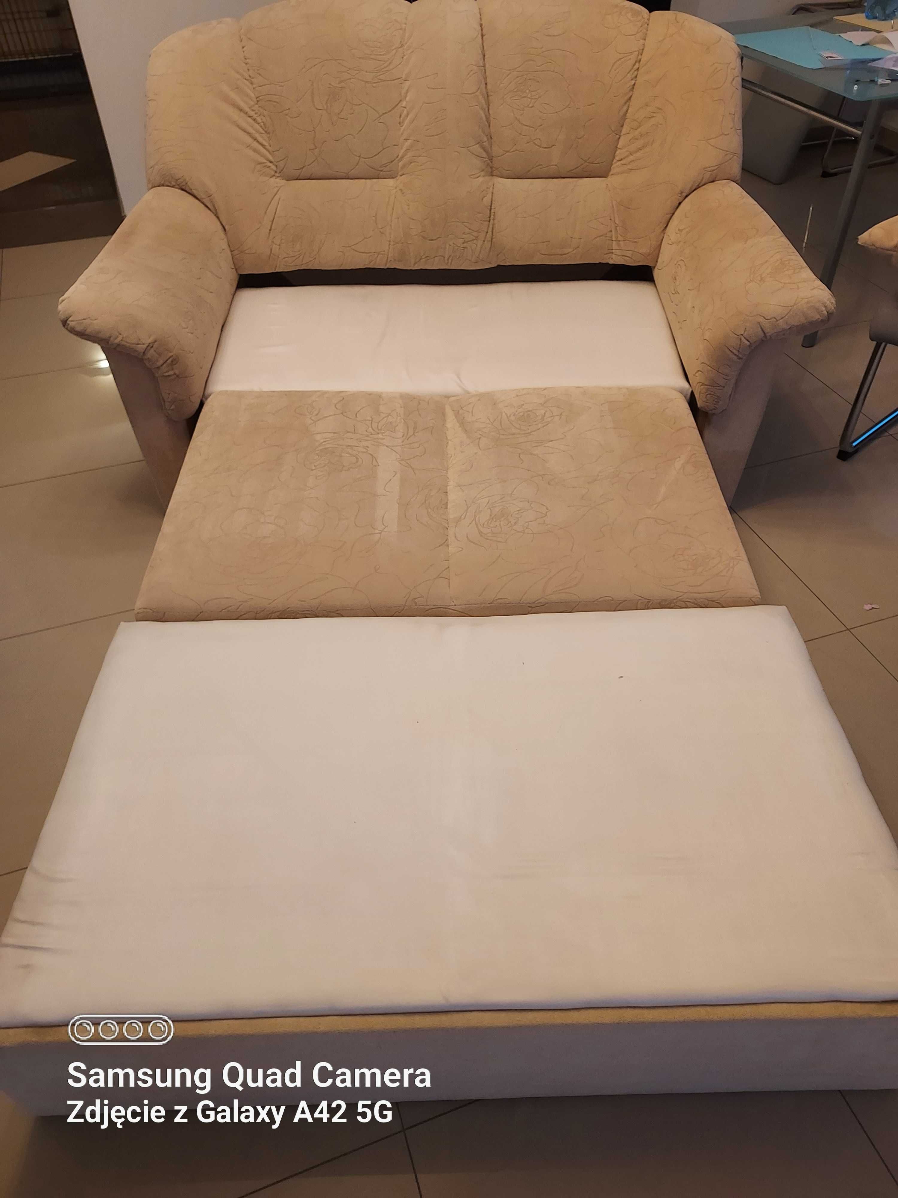 Sofa z funkcją spania w idealnym stanie + 2 poduszki