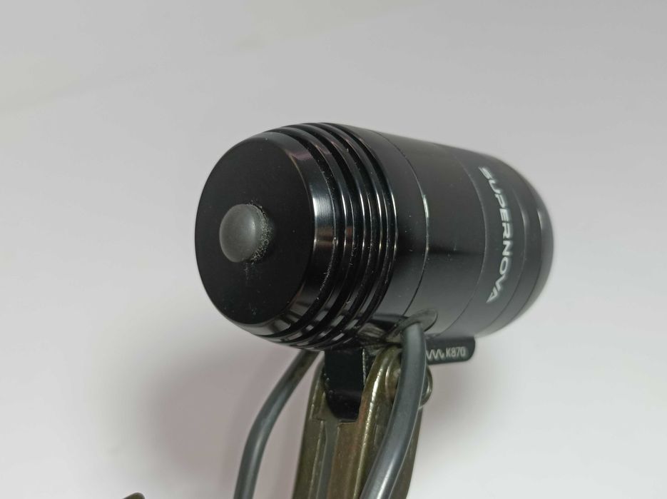 Lampka przednia Supernova E3 E-Bike 12-60V z włącznikiem