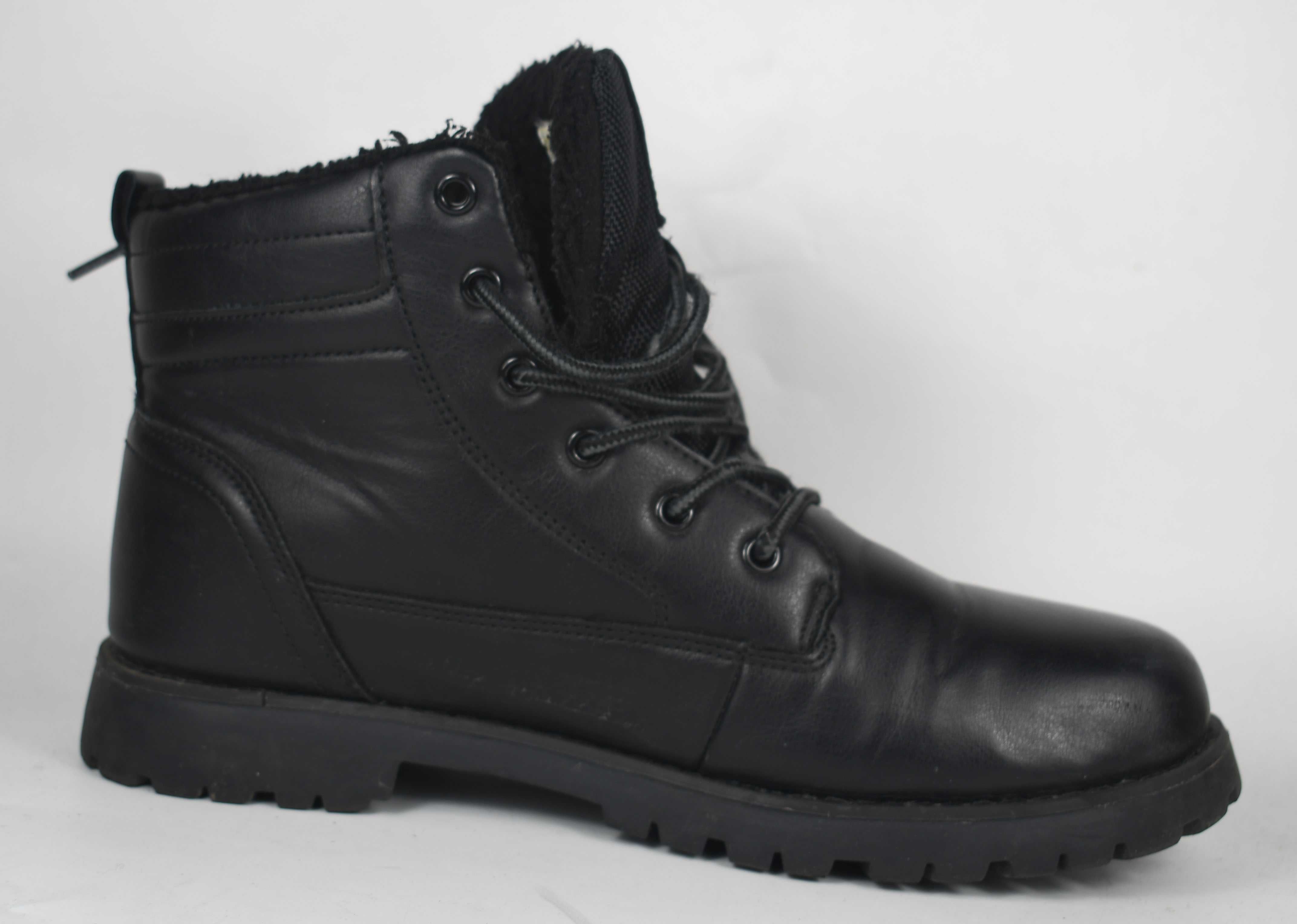 Używane ocieplana futrem buty Pier One roz. 42
