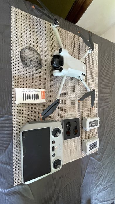Drone DJI Mini 3 PRO com alguns extras