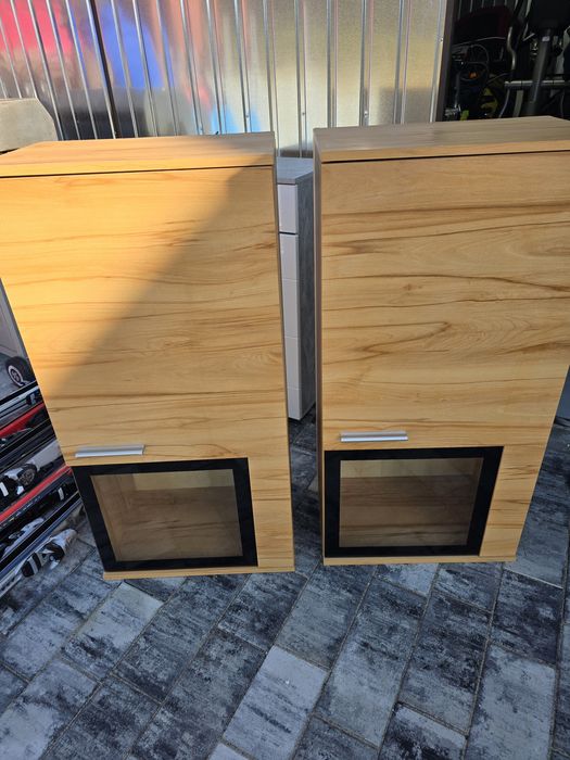 Sprzedam 2 sztuki witryn wiszących