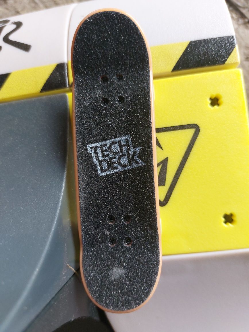 Sprzedam skatepark + deske Tech Deck X-Comnect