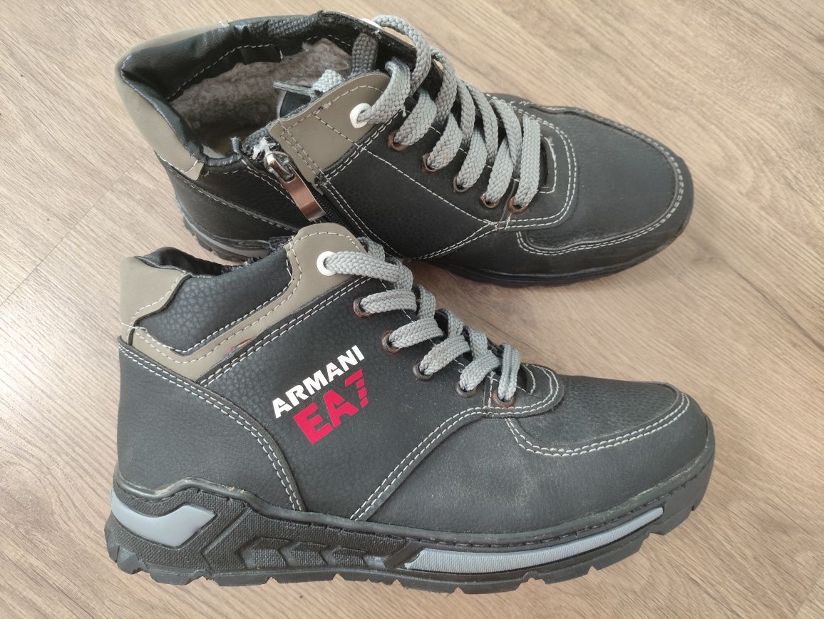Зимние ботинки р.39-40 стелька 26 см