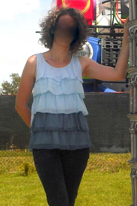 Bluzka falbany niebieska H&M 36