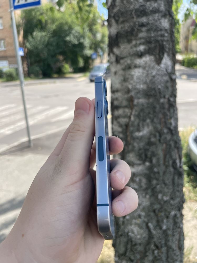 Продам iphone 13 mini 256 gb (айфон 13 мини 256 гигабайта)