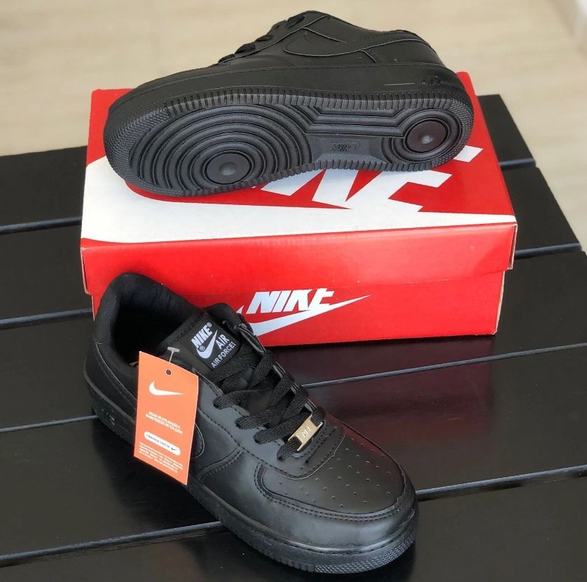 Nike Air Force 1 Preto