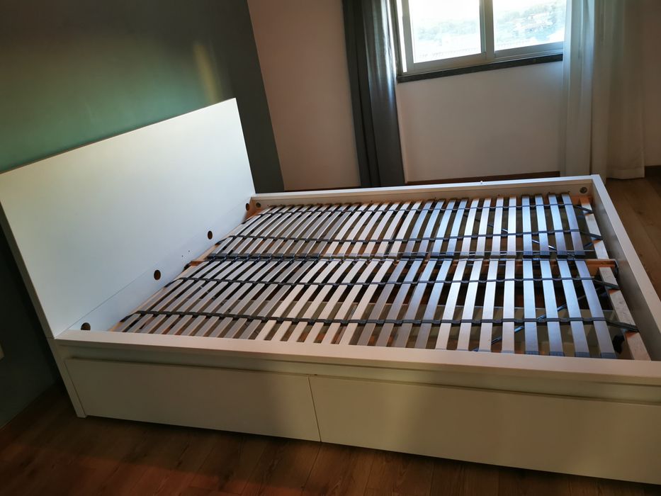 Cama Ikea Malm 160x200 com 4 gavetas