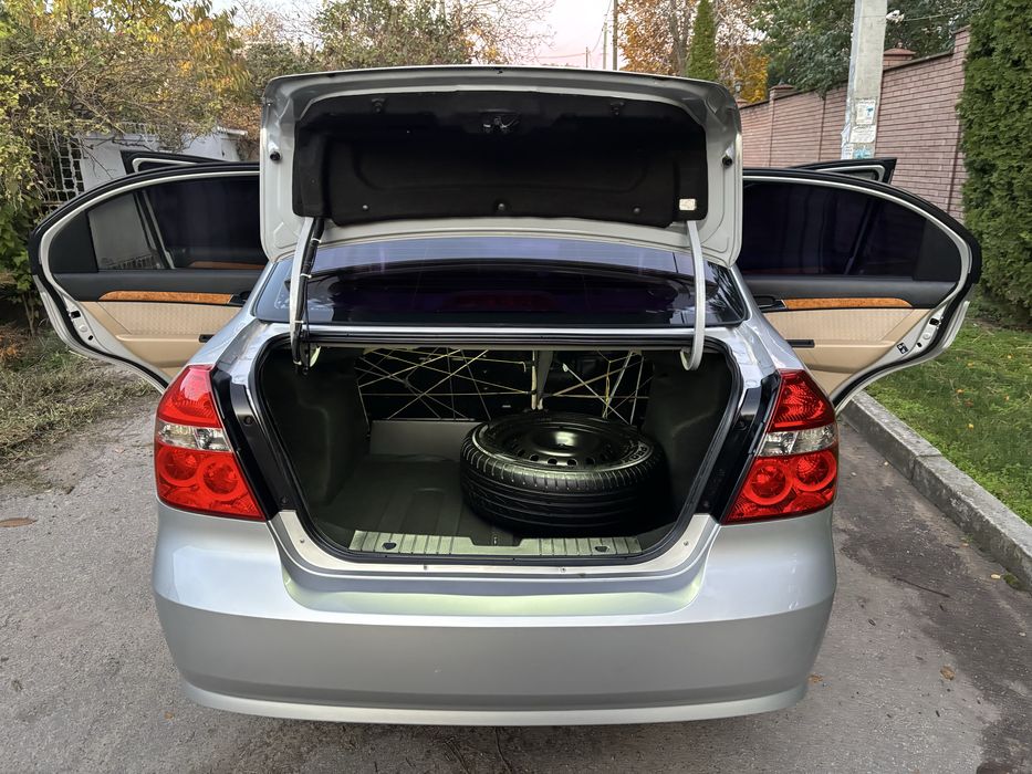 Chevrolet Aveo 1.6, gaz/benzin в отличнейшем состоянии!