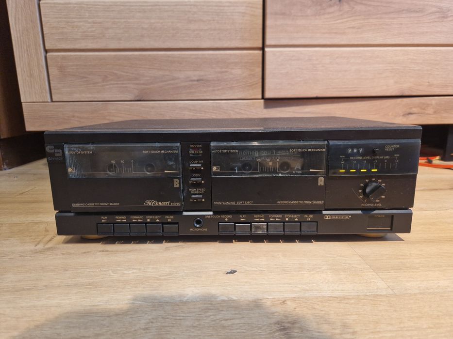 Magnetofon Schneider 6100 DC