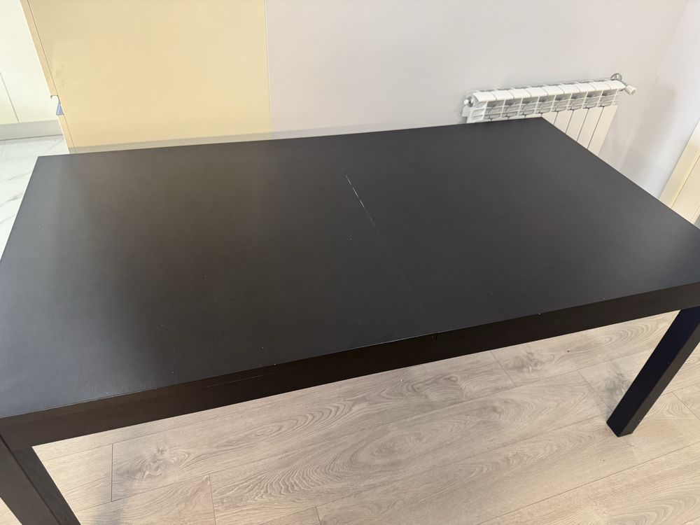 Mesa de jantar extensível