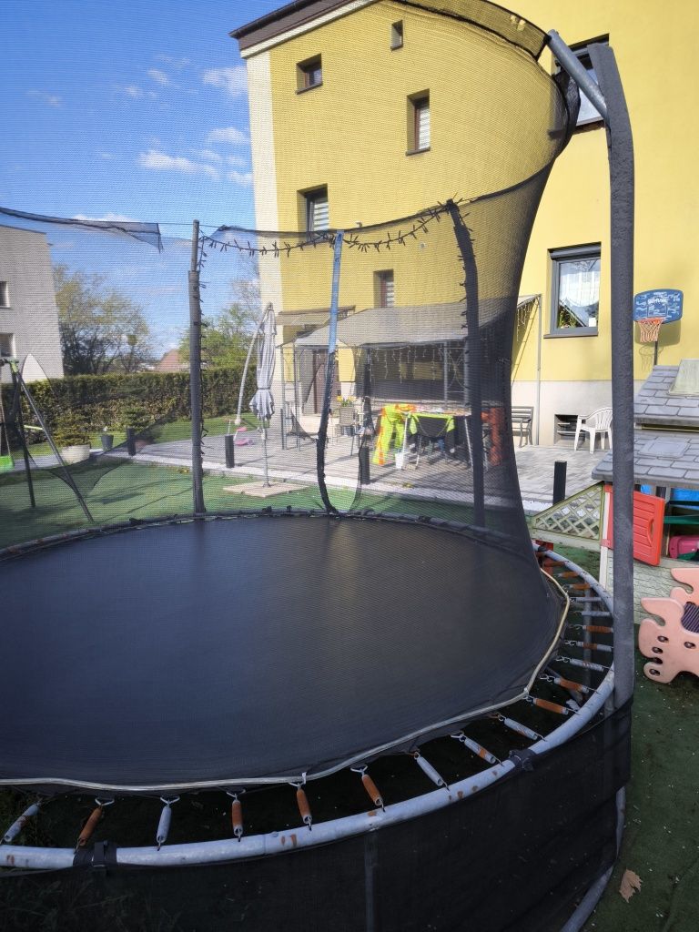 Trampolina 3,20 solidna konstrukcja