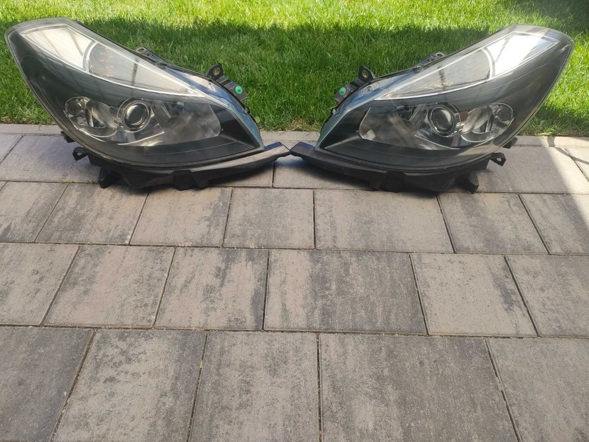 Clio III   lampa lewy prawy przód