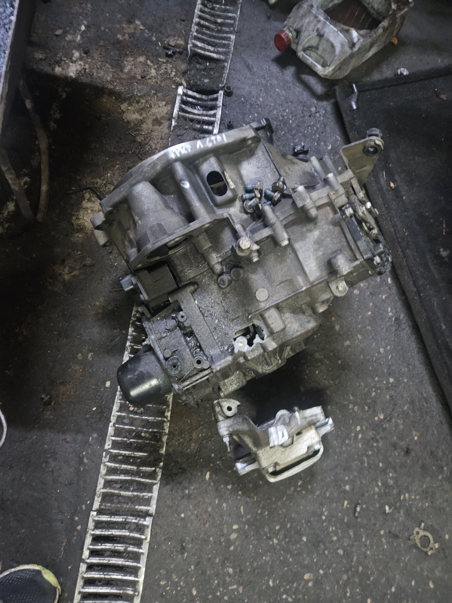 Skrzynia biegów automatyczna DSG vw passat b7 1.6tdi kod PKP uszkodzon