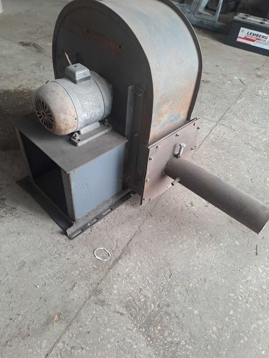 Продам вентилятор улитка 4000грн.