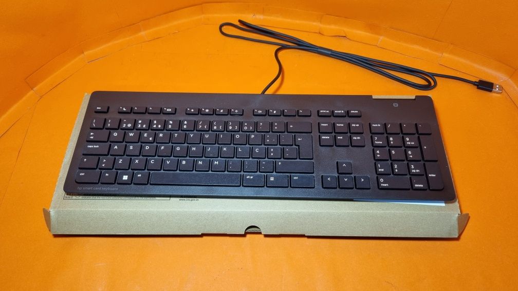 Teclado HP Z9H48AA USB Slim Smartcard — Novo, Caixa OEM, Layout PT
