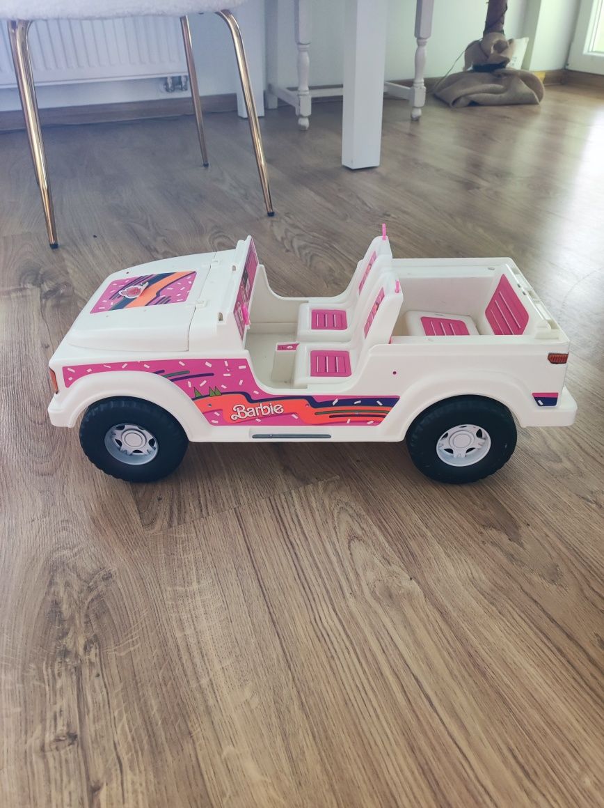 Auto Barbie samochód jeep