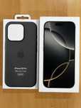iPhone 16 Pro com extras