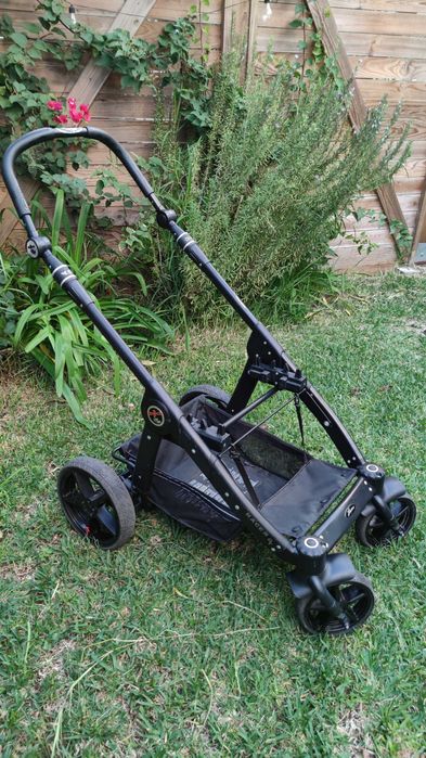 Carrinho a marca Hartan