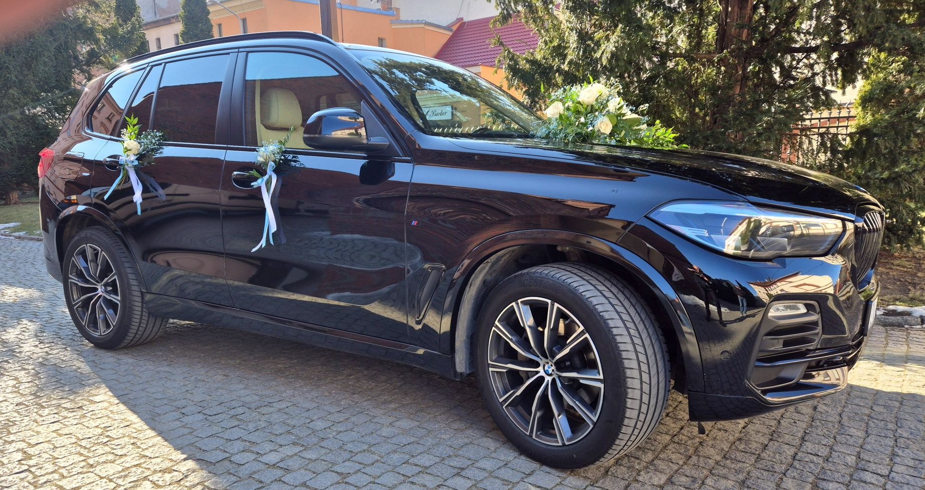 Auto do ślubu, Transport BMW X5 G05 czarne z jasnym środkiem Wrocław