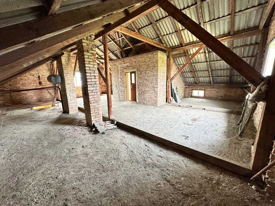 Продається будинок у передмісті Дрогобича (с.Михайлевичі)