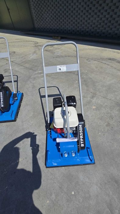 Zagęszczarka Rolkowa  jednokierunkowa Beton Trowel BTPR550H Wacker