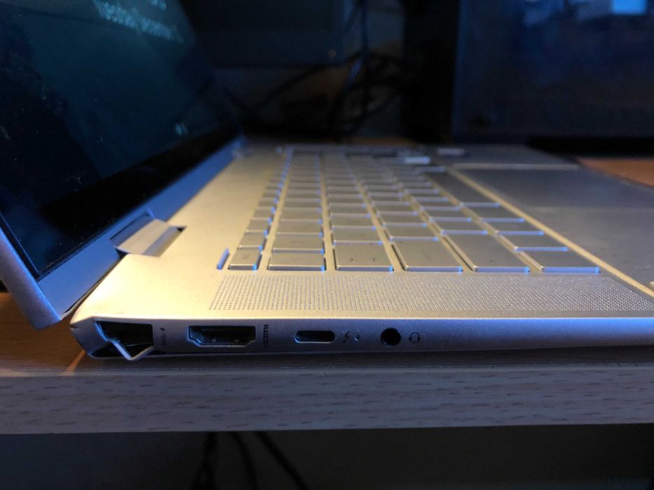 HP Envy x360 - 1Tb Memória, 16Gb RAM, Processador i7 11th Gen