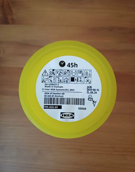 Świeca zapachowa Ikea Svartoxbar w szkle